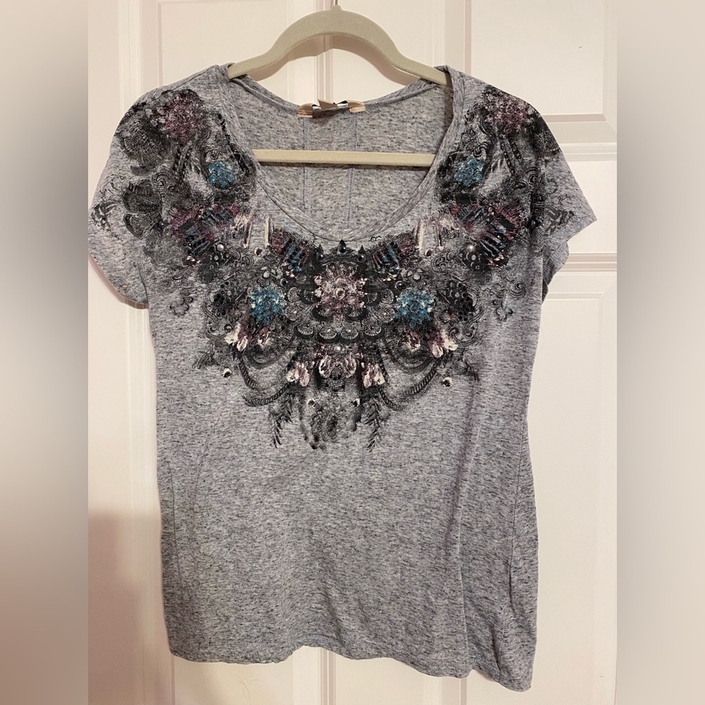Decree brand gray graphic print shirt, size small
